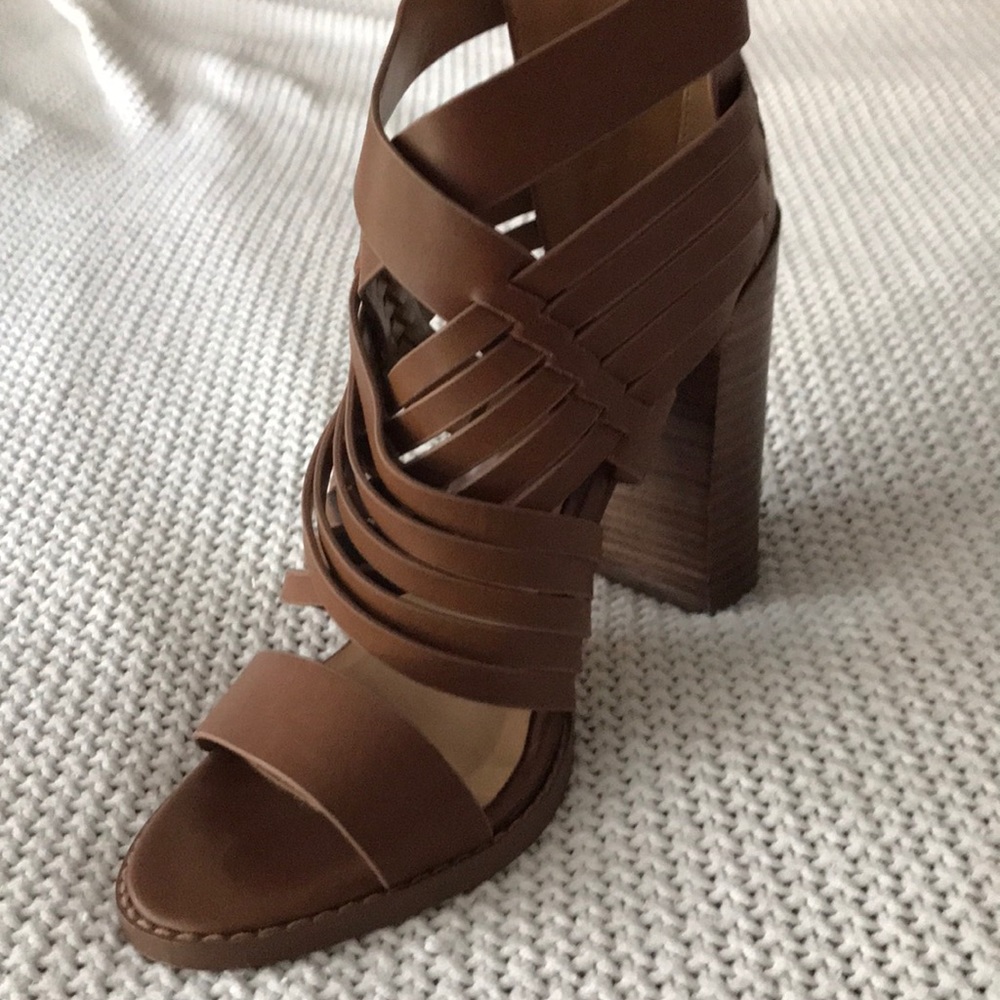 Aldo Gilang Brown cross-strap heel